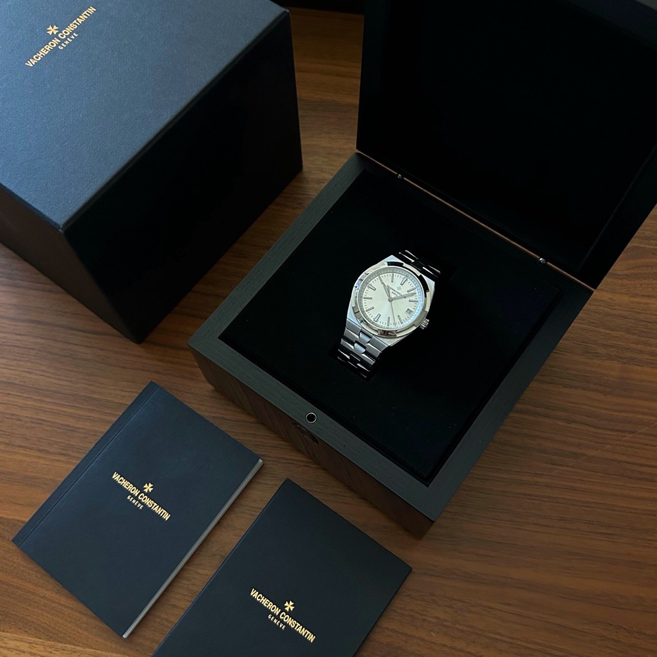 Vacheron Constantin Overseas 4500V