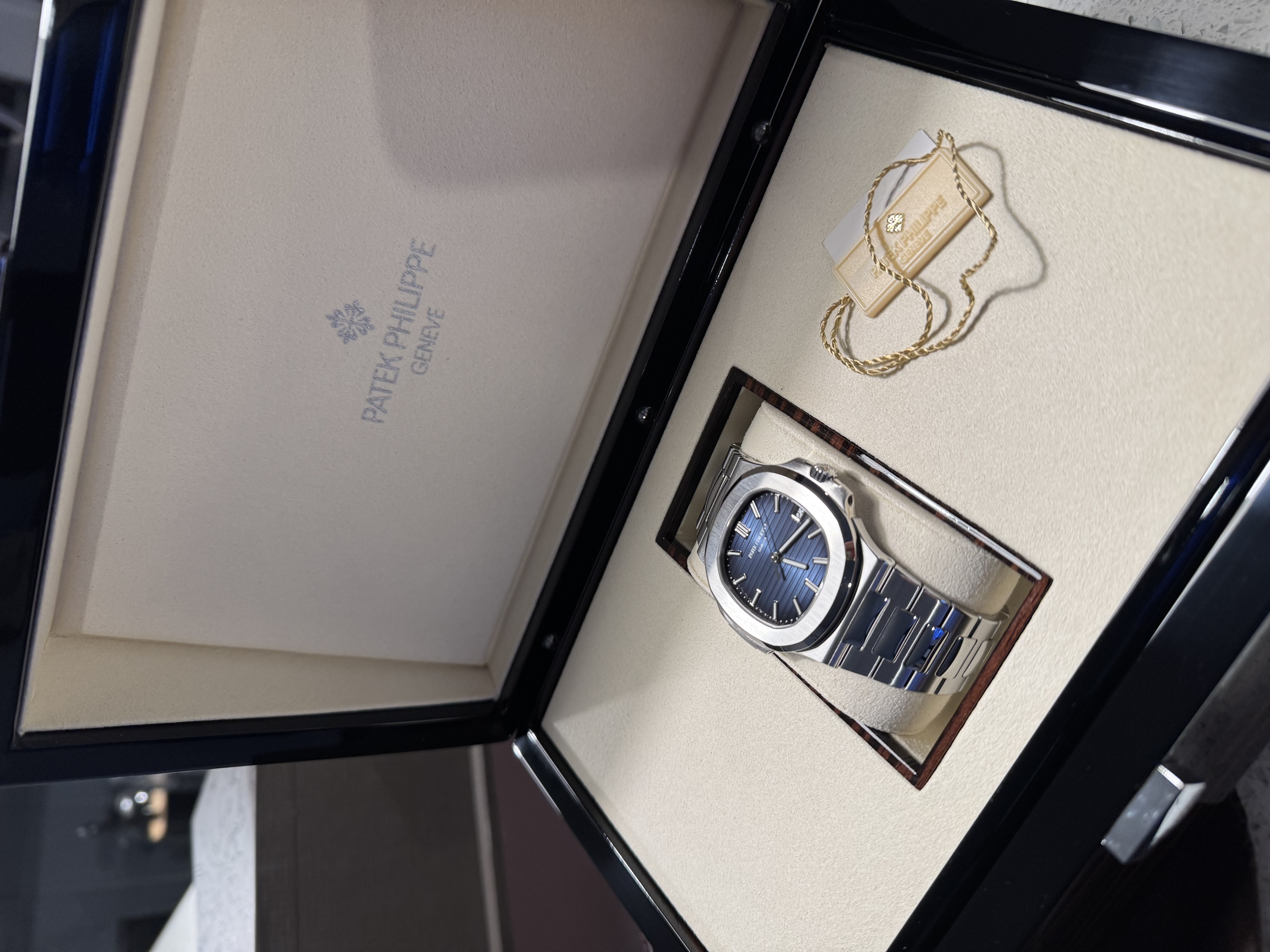 Patek Philippe Nautilus 5811/1A